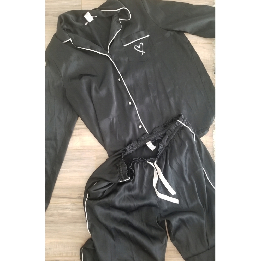 Victorias secret silk pajama set